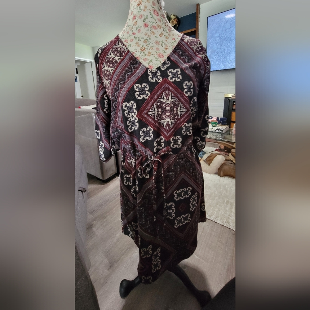 Lemon Burgundy and Black Long Sleeve Dress Size Small